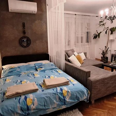 Belvarosi Studio Apartman Дьор Екстериор снимка