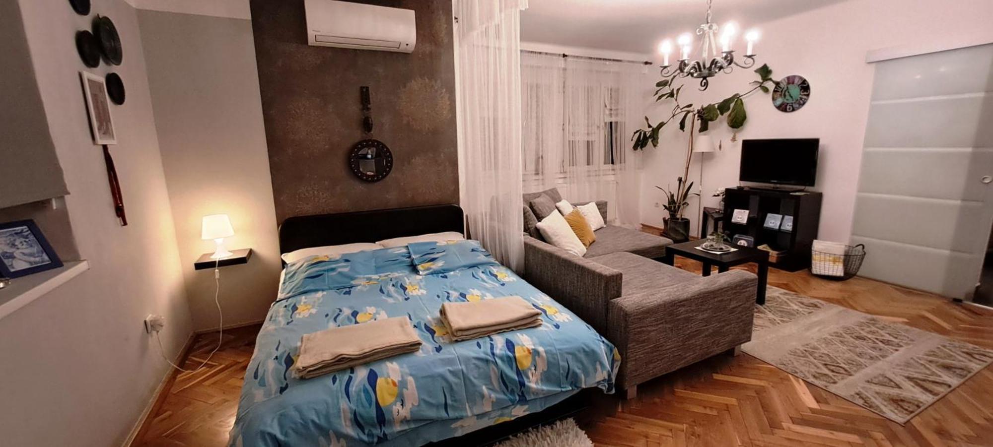 Belvarosi Studio Apartman Дьор Екстериор снимка