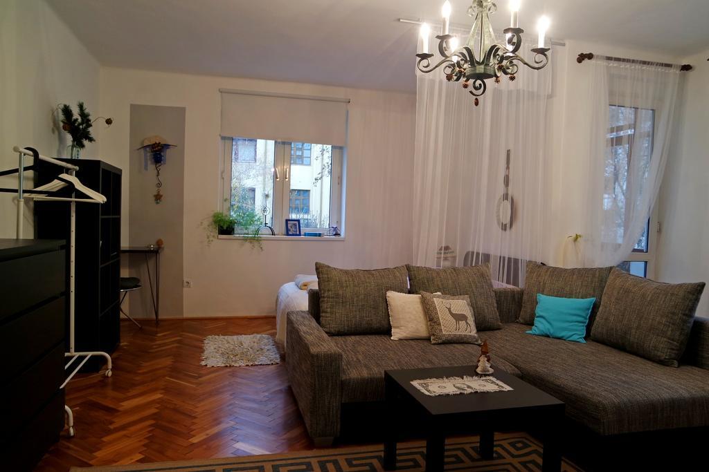 Belvarosi Studio Apartman Дьор Екстериор снимка
